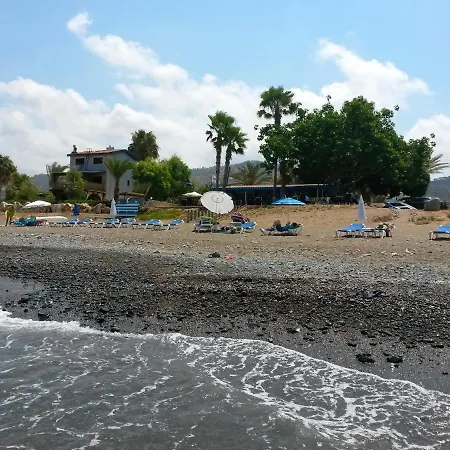 With 5 Bedrooms In Village, Paphos, Cyprus - 800 M From The Beach Argaka