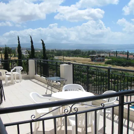 Ferienhaus With 5 Bedrooms In Village, Paphos, Cyprus - 800 M From The Beach Argaka